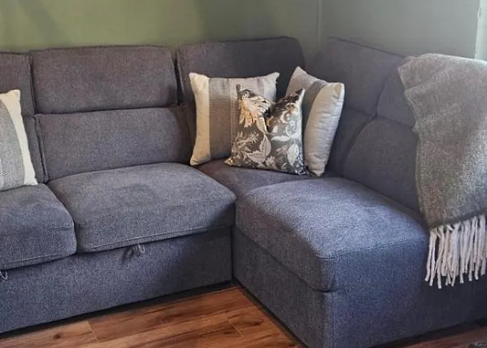 Mount Bolton Loft House Camping