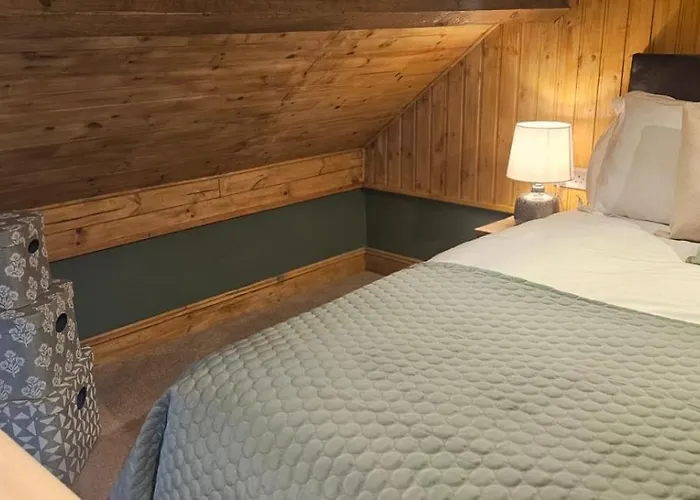 Mount Bolton Loft House *